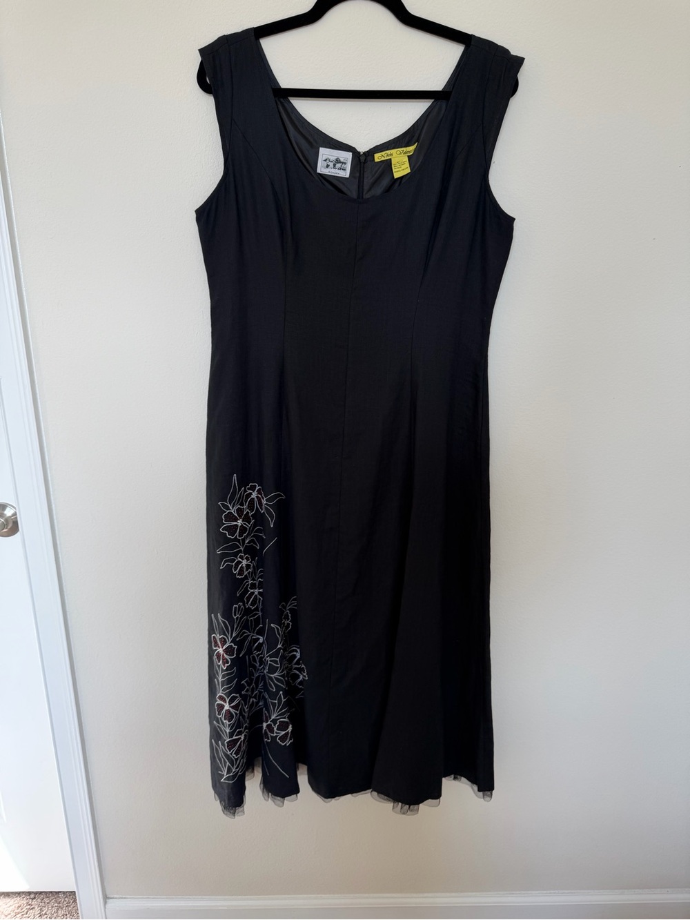 Nikki Valentine Irish Linen Embroidered Floral Beaded Embellished Dress Large